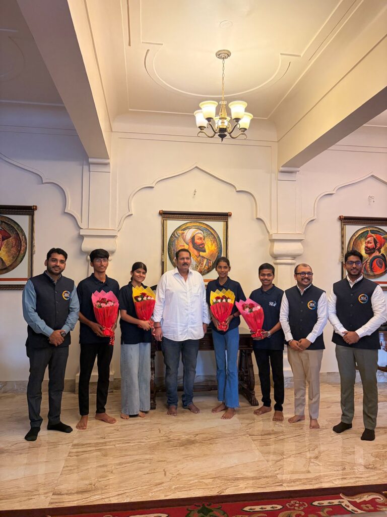 Sir Einstein Academy Creates Another National Success Story as Students Receive Royal Felicitation by Shrimant Chhatrapati Udayanraje Bhosale